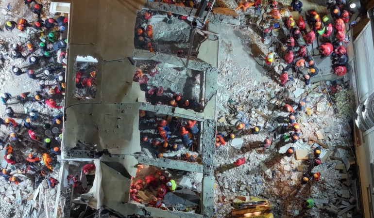 photo_5776330606663896104_y